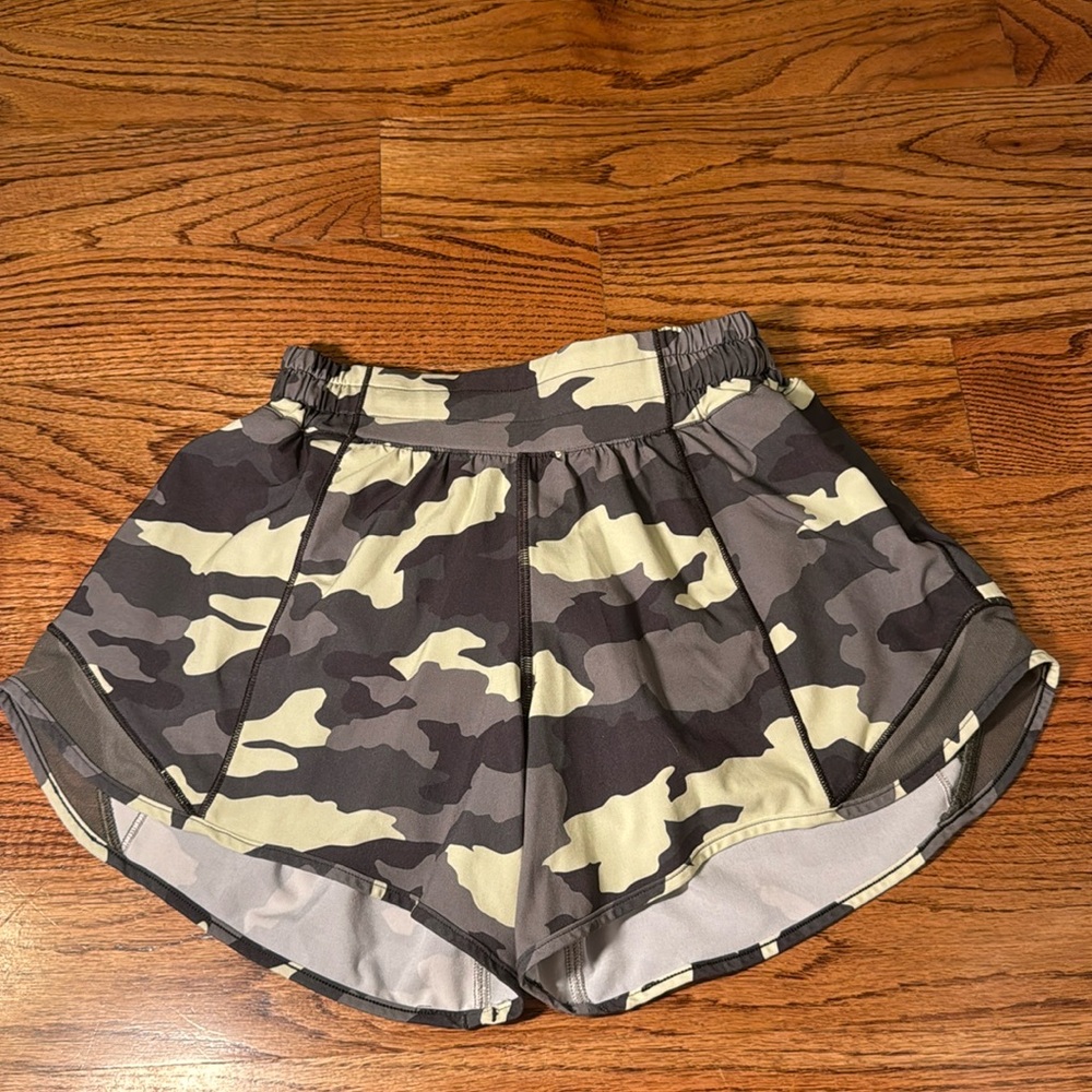 Lululemon green Camo shorts